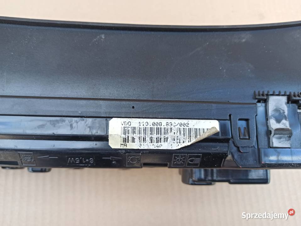 MERCEDES EKLASA W210 LICZNIK ZEGARY A2105401448 Trzciel sprzedam