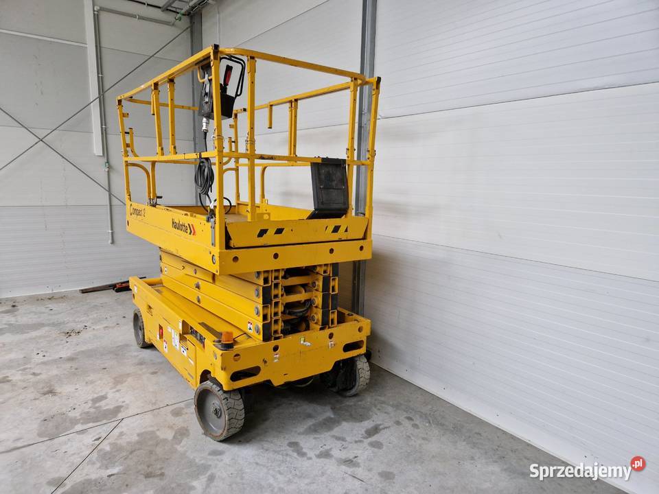 Haulotte Compact 12 m podnośnik nożycowy zwyżka Sanok