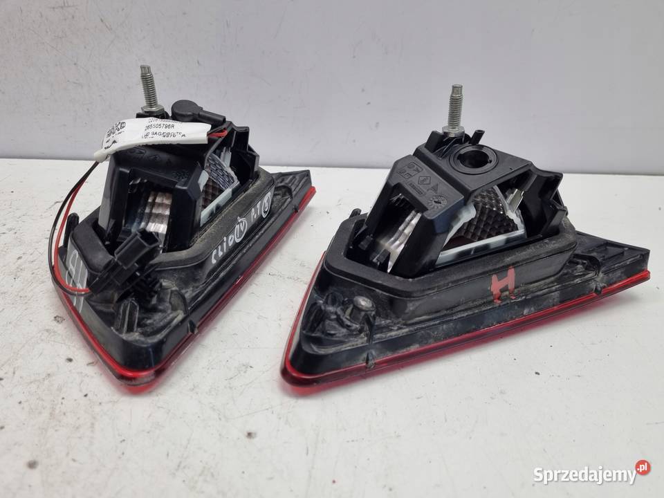 LAMPA PRAWA Renault Clio IV TYLNIA TYLNA prawy Rudka