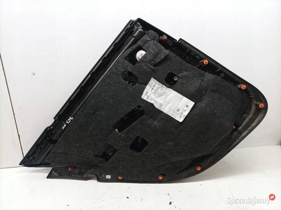 TAPICERKA BOCZEK PRAWY TYŁ SEDAN 2137300600 osobowe
