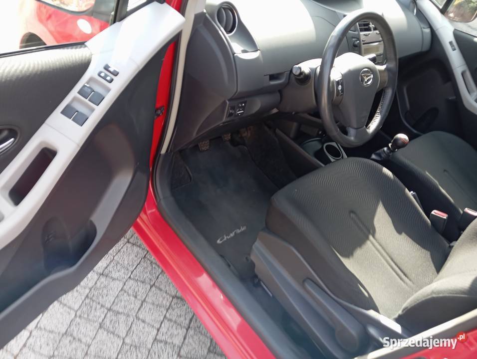 TOYOTA YARIS SUBARU TREZIA 13 2011 4/5 Ostrołęka