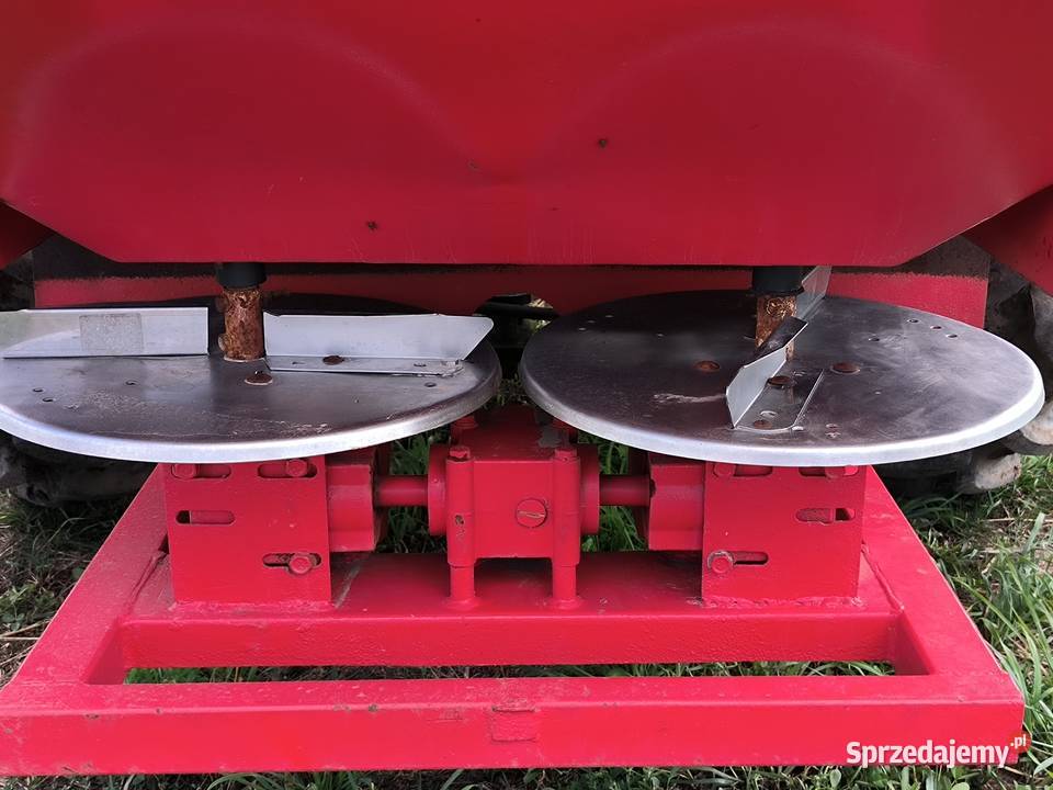 Rozsiewacz nawozu JARMET 1518M nieuszkodzony Rozsiewacze nawozów Lucim