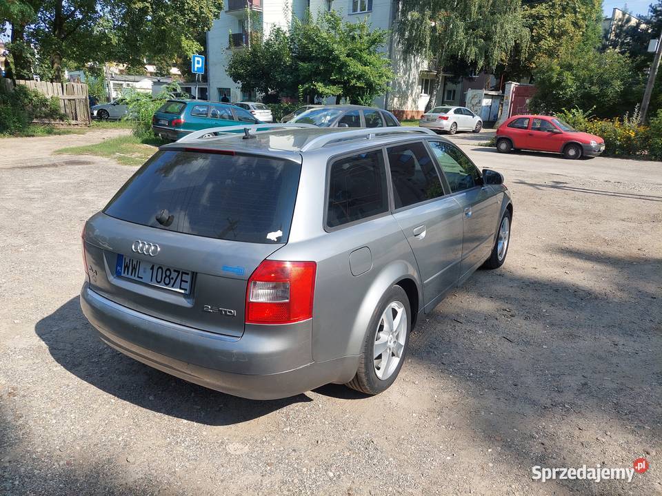 Audi a4b6 25tdi kombi Rok produkcji 2003 Kobyłka
