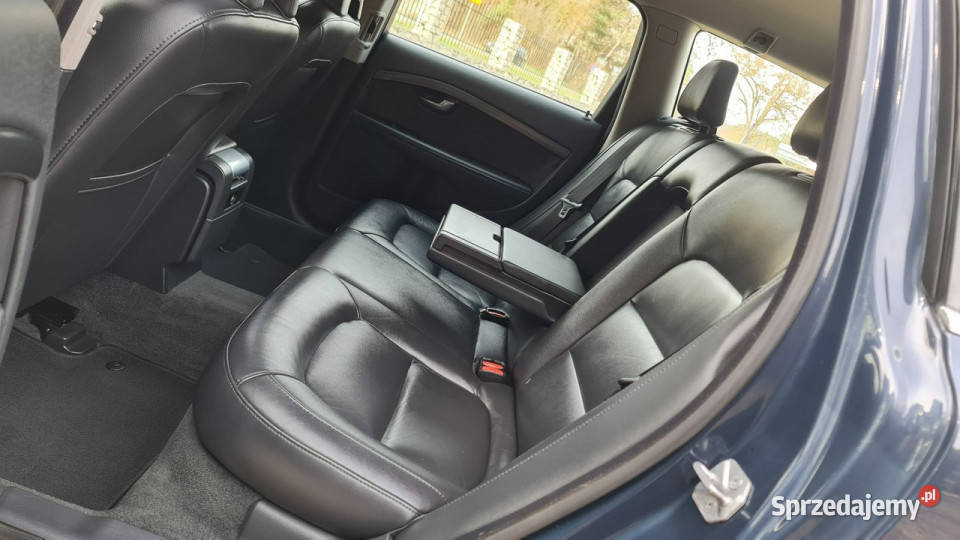 Volvo V70 20 D4 181 Momentum Navi Digital Skóra