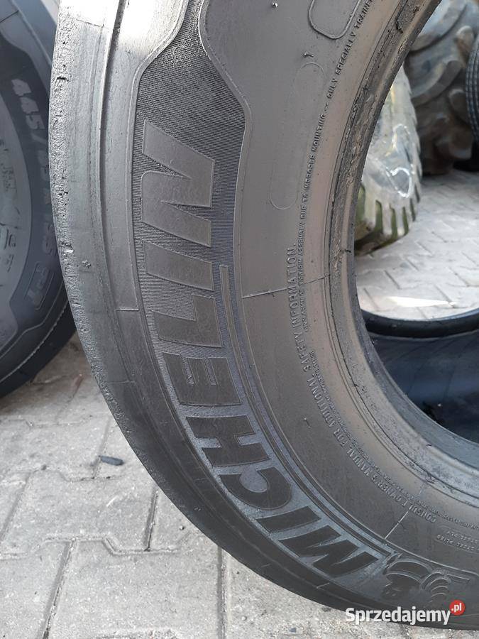 2x Opona używana ciężarowa 44545R195 MICHELIN