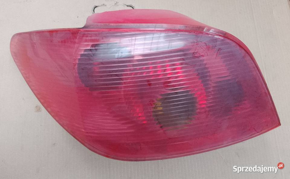Peugeot 307 HB lampa lewa tylna lewy tył pomorskie