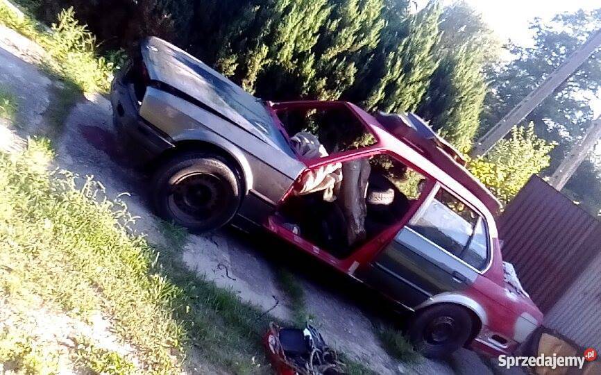 BMW E30 sedan szeroka lampa Sedan / Limuzyna