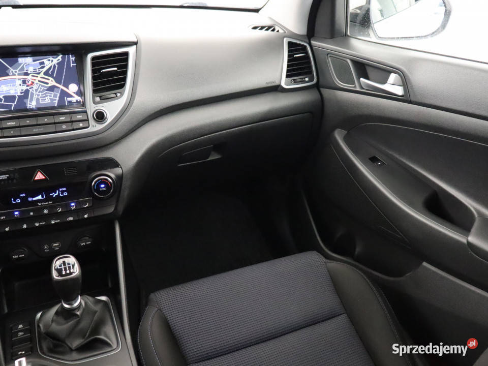 Hyundai Tucson 16 TGDI przyciemniane szyby Bielany Wrocławskie