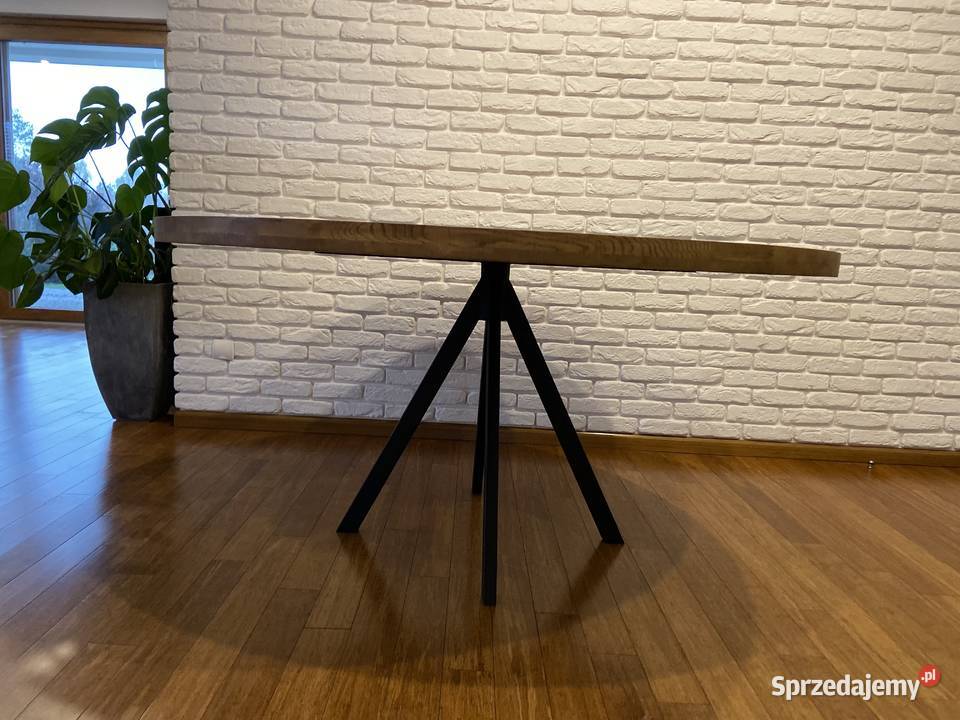 Stół z okrągły dębowym blatem loft industrial