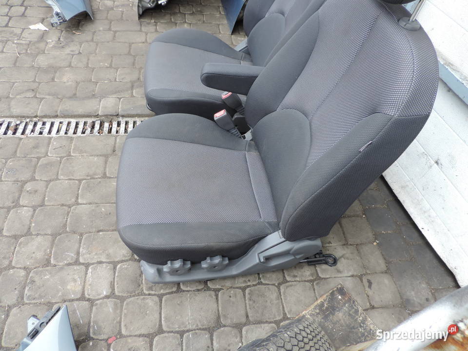KIA RIO 2 HB 5D FOTEL LEWY PRAWY Fotele i kanapy małopolskie Nowy Sącz