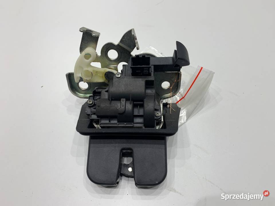 ZAMEK KLAPY TYŁ SEAT IBIZA IV Hatchback 0817 osobowe