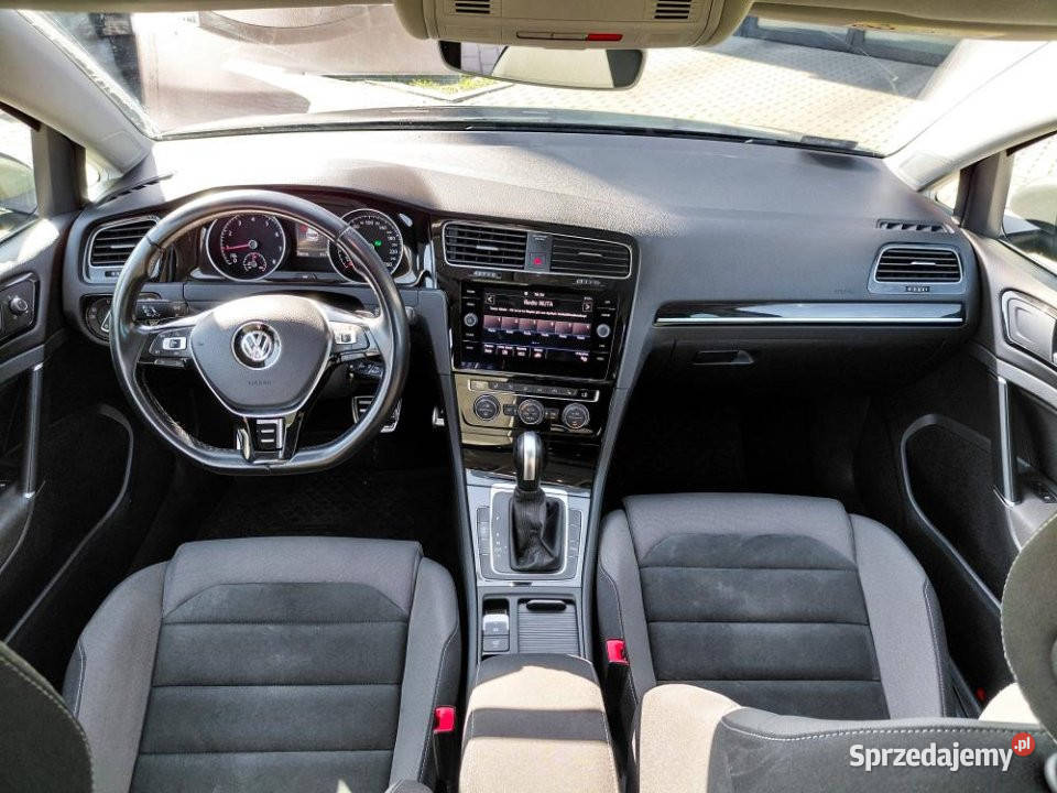 Volkswagen Golf 2020r Asystenci Carplay Kamera Rok produkcji 2020 Kraków