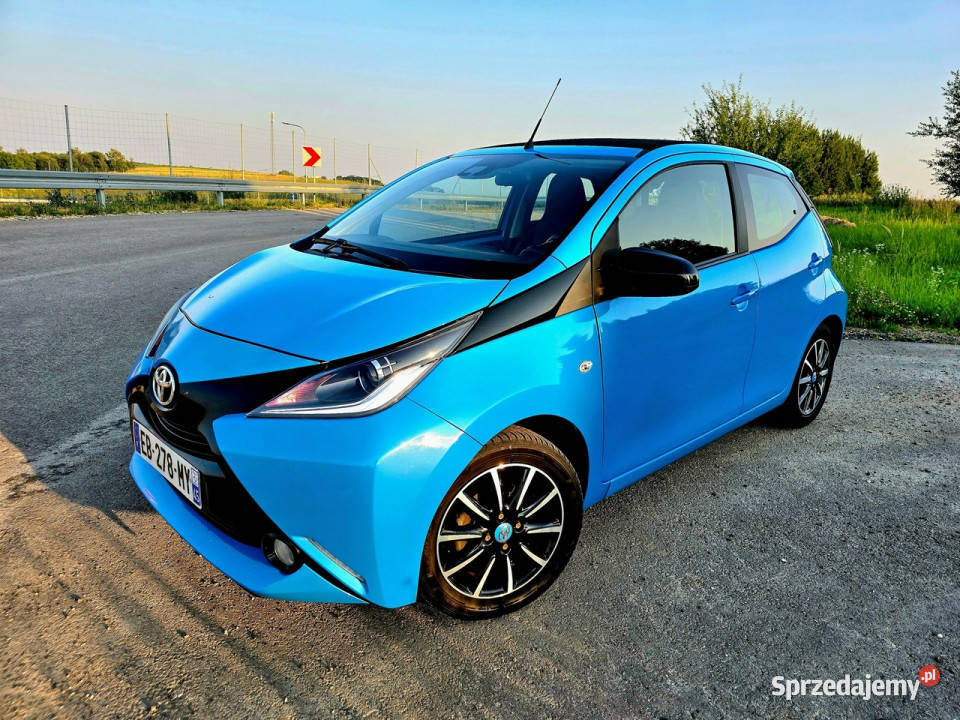 Toyota Aygo Toyota Aygo 10 Wave 2 fabryczny czujnik zmierzchu Więcławice Stare