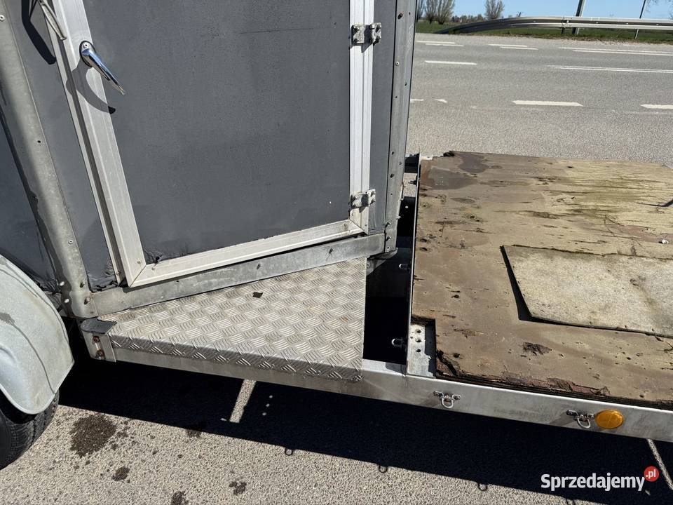 Boeckmann do koni z platforma towarowe Do przewozu koni Solnica