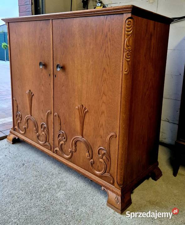 Stara komoda dębowa z rzeźbieniami kujawsko-pomorskie