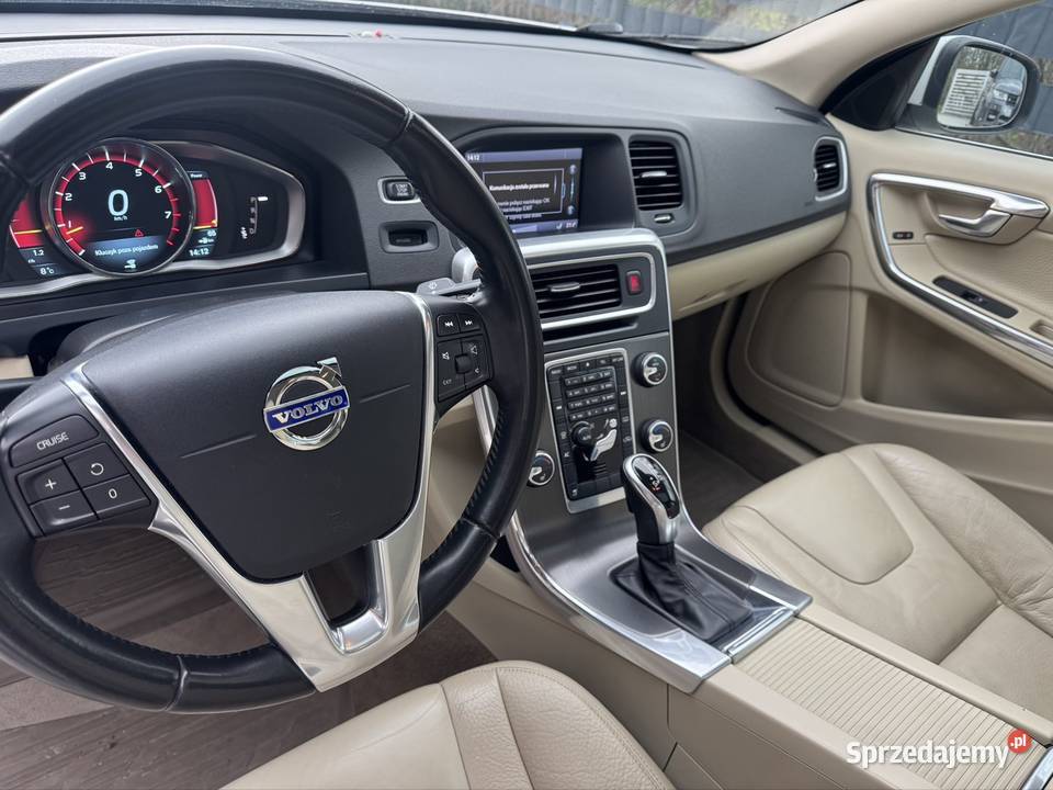 Volvo s60 25 t 300 koni niski przebieg elektrochrom. lusterko wst. Radziechowy