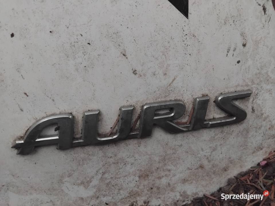 Toyota Auris szyba znaczek spojler klapa Rok produkcji 2009 wielkopolskie Poznań sprzedam