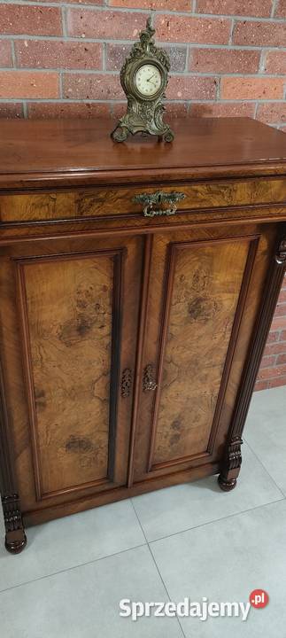 Piękna bieliźniarka eklektyczna antyk Łagów