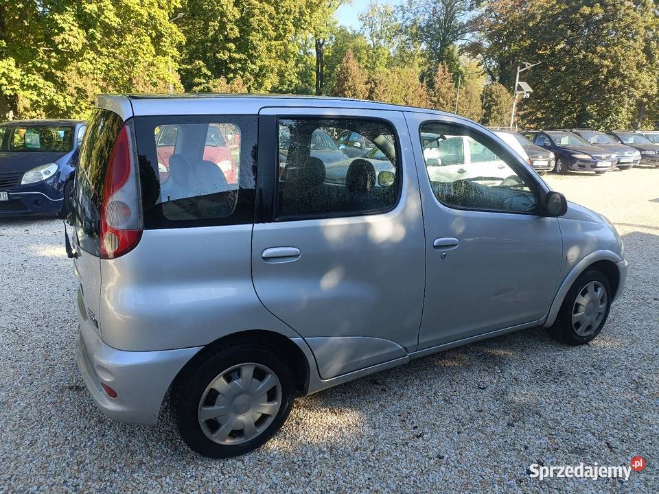 Toyota Yaris Verso ekonomiczny 13 świeży Kłodzko