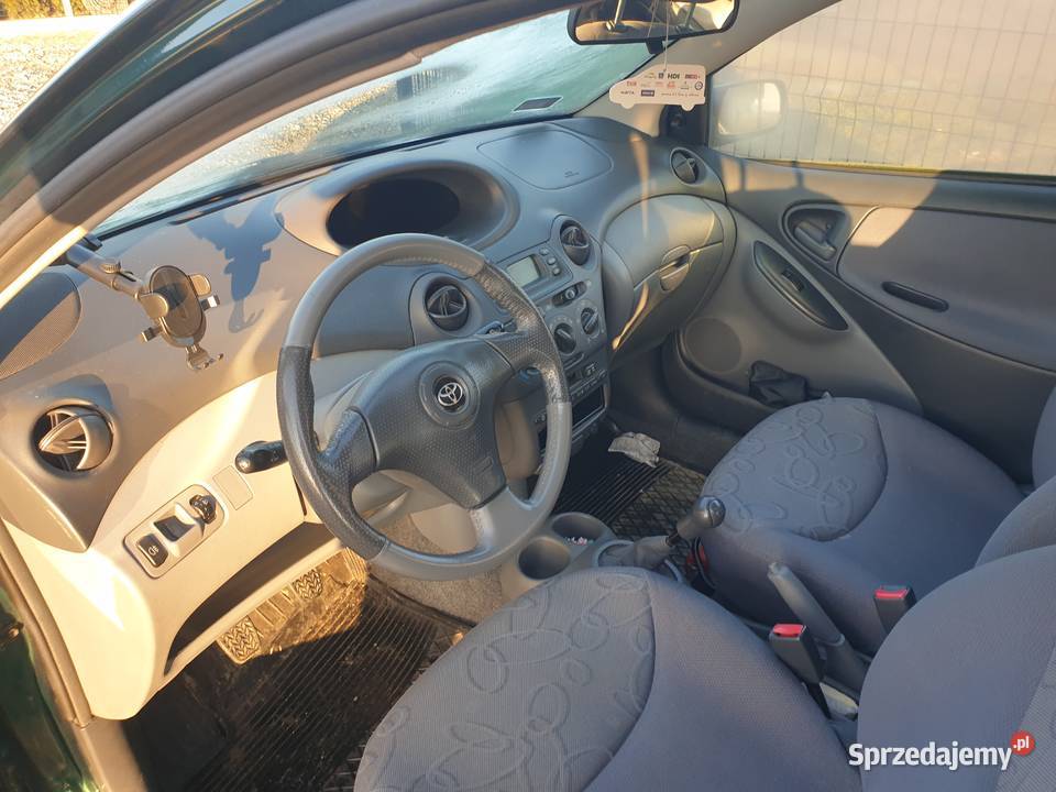 Toyota yaris 2001r 95 przebiegu Rok produkcji 2001 Sieradz