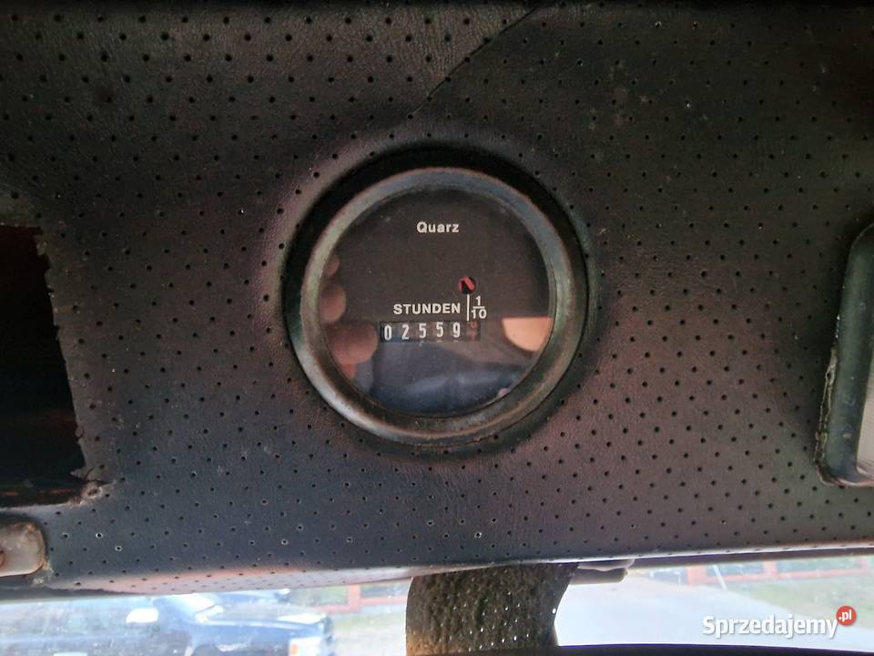 Pojazd komunalny Hansa zamiatarka sprowadzony Ruda