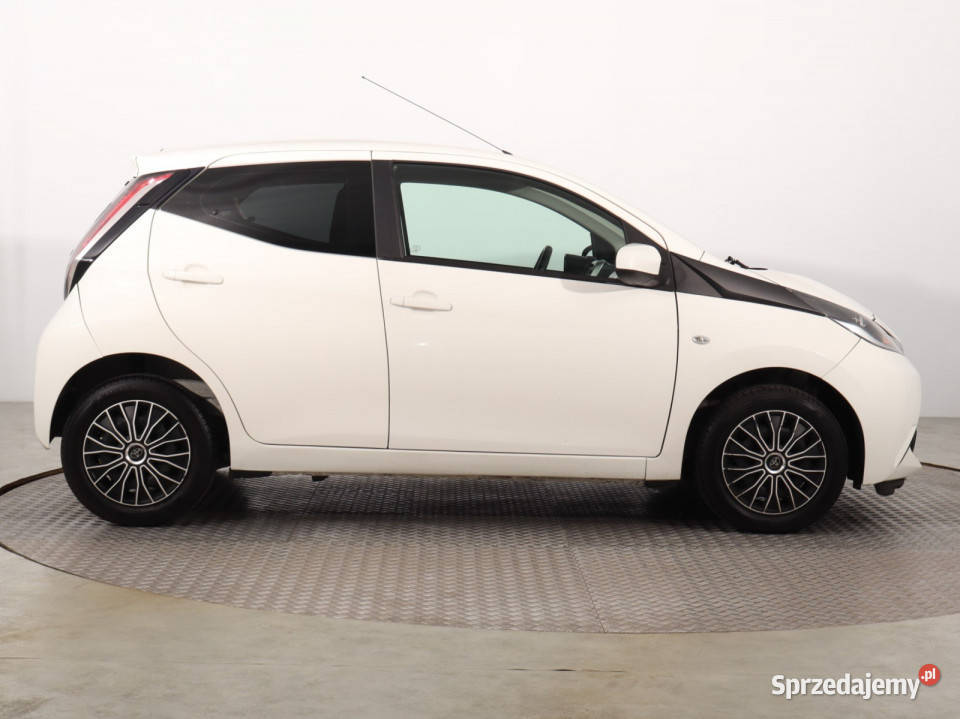 Toyota Aygo 10 VVTi wielofunkcyjna kierownica śląskie Katowice