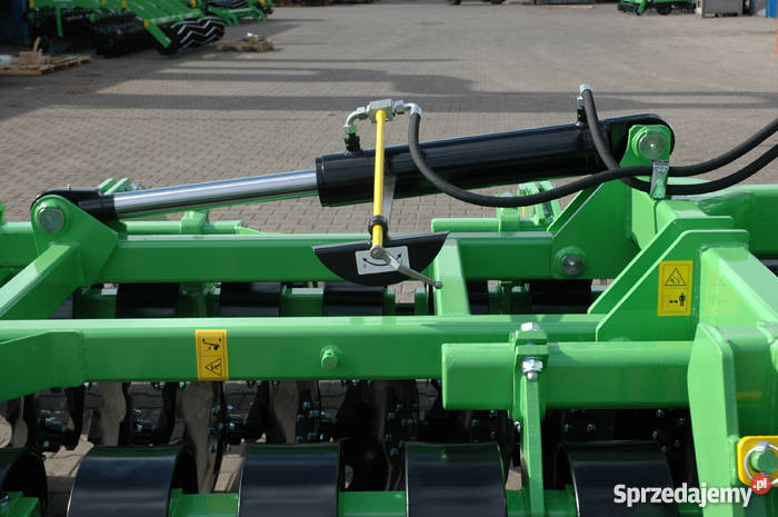 Brony hydraulicznie składane zawieszane Rogóźno sprzedam