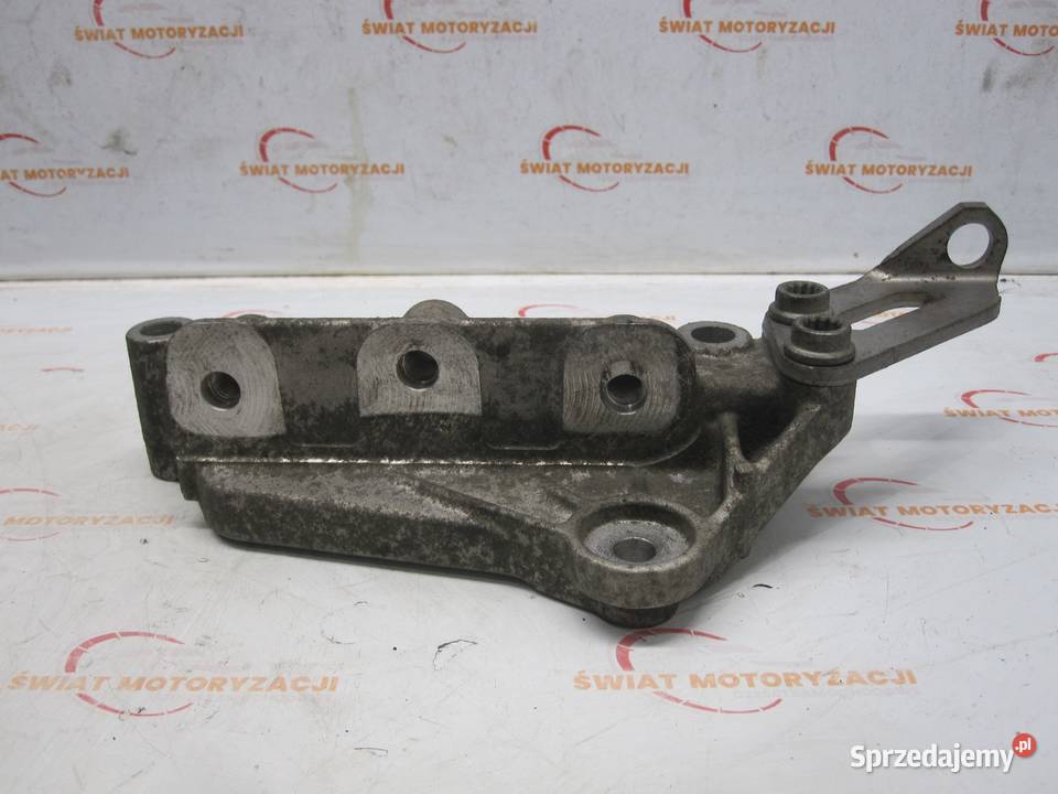 SKODA FABIA 12 TSI CBZD CBZ 105 łapa silnika