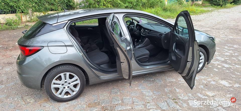 Opel astra K Łódź