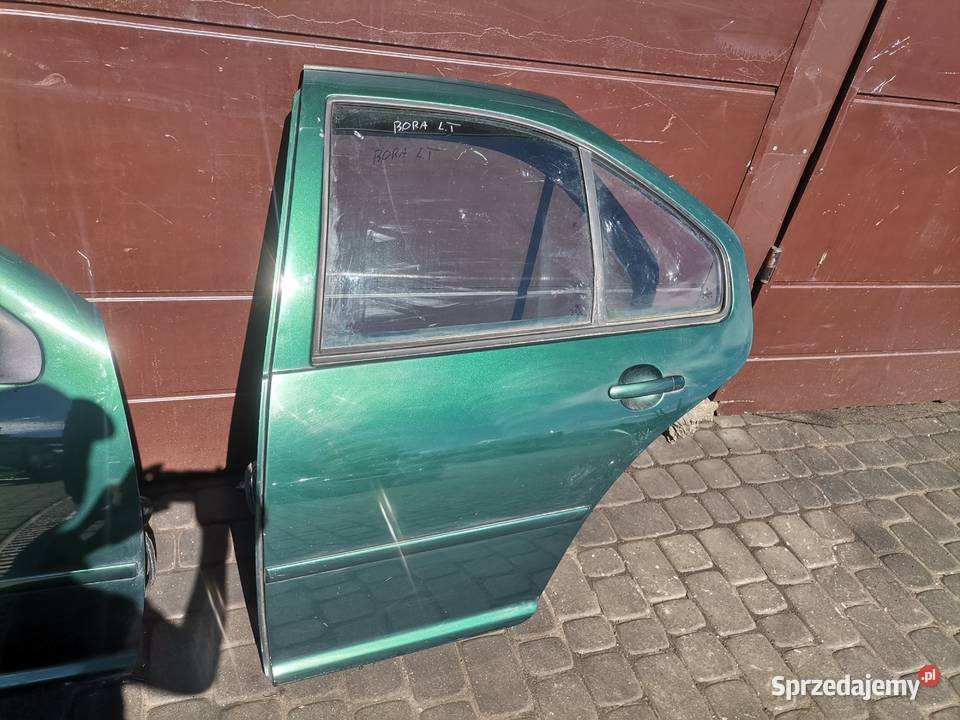 VW BORA DRZWI LEWY TYŁ Rok produkcji 2000 Nowy Sącz sprzedam