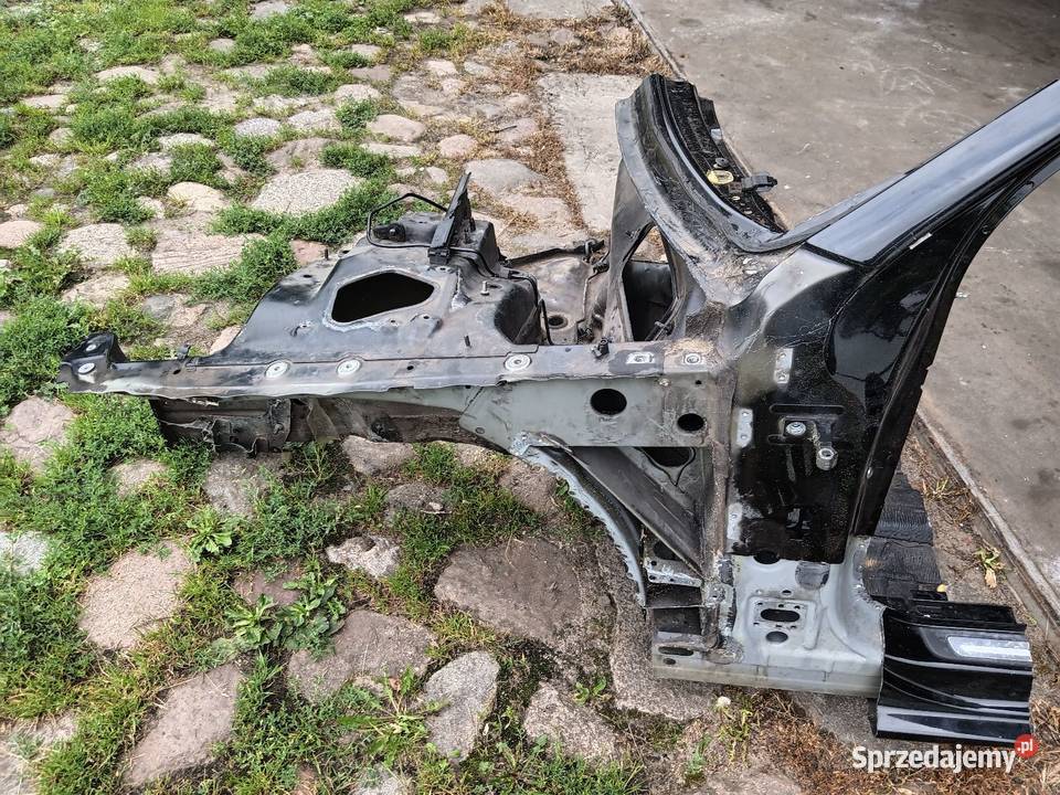 A4 B8 ĆWIARTKA LEWA PODŁUŻNICA PRZÓD