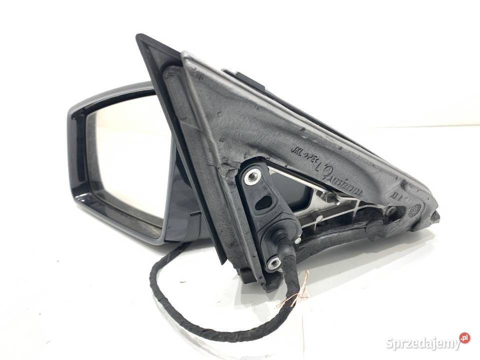 LUSTERKO LEWY MERCEDES W176 Hatchback 1218
