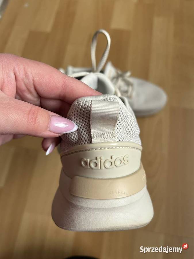 Beżowe buty Adidas 39 i 13 mazowieckie Warszawa