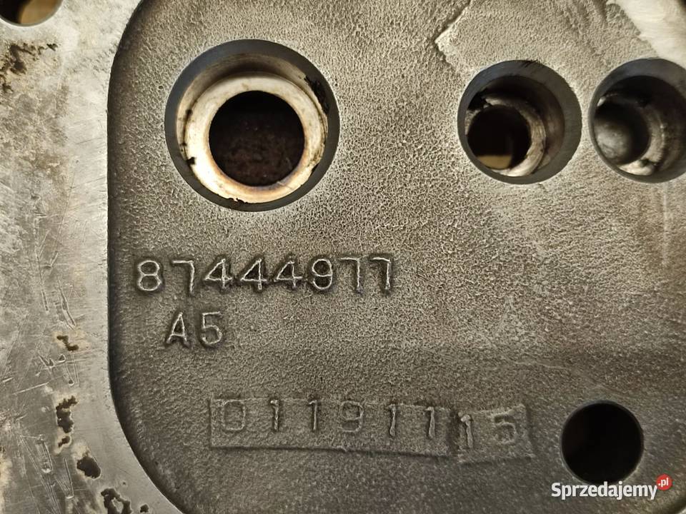Płyta zaworowa 87444977 Case 370 Magnum Wilkowo