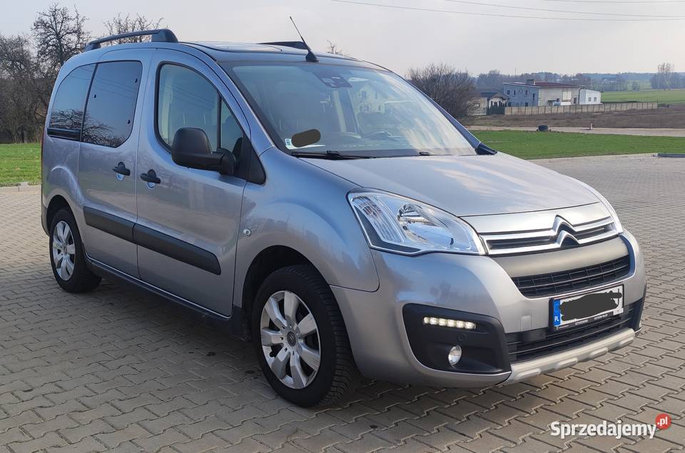 SalonPolska 16HDI 120 125 6biegówNaviKamera Motoryzacja wielkopolskie Pleszew