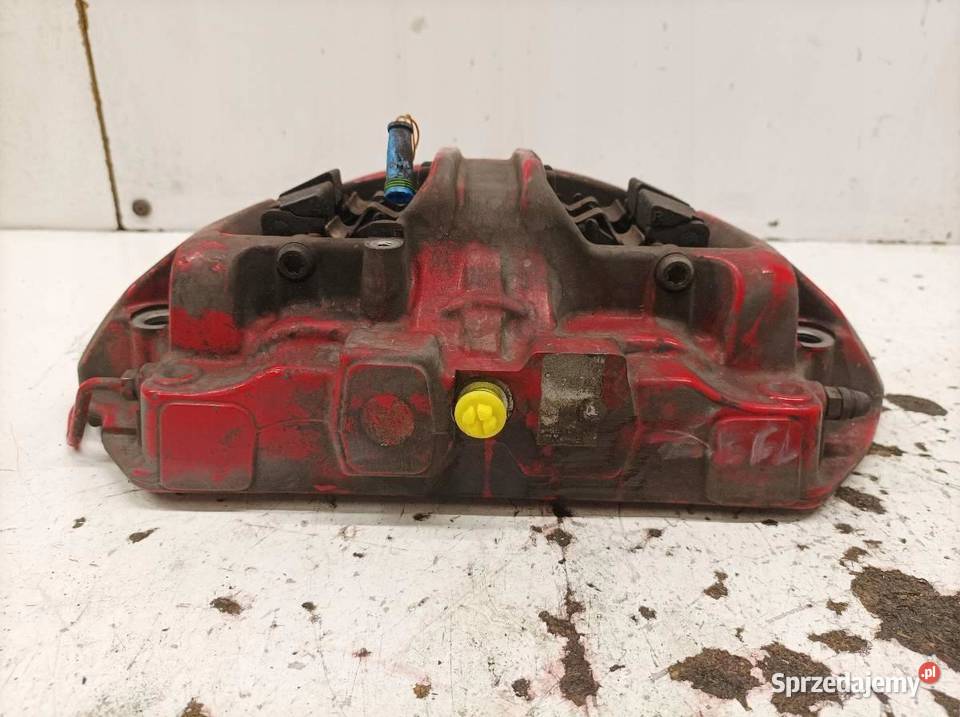 ZACISK HAMULCOWY PRAWY PRZÓD 20 CGI AMG W177 sprzedam