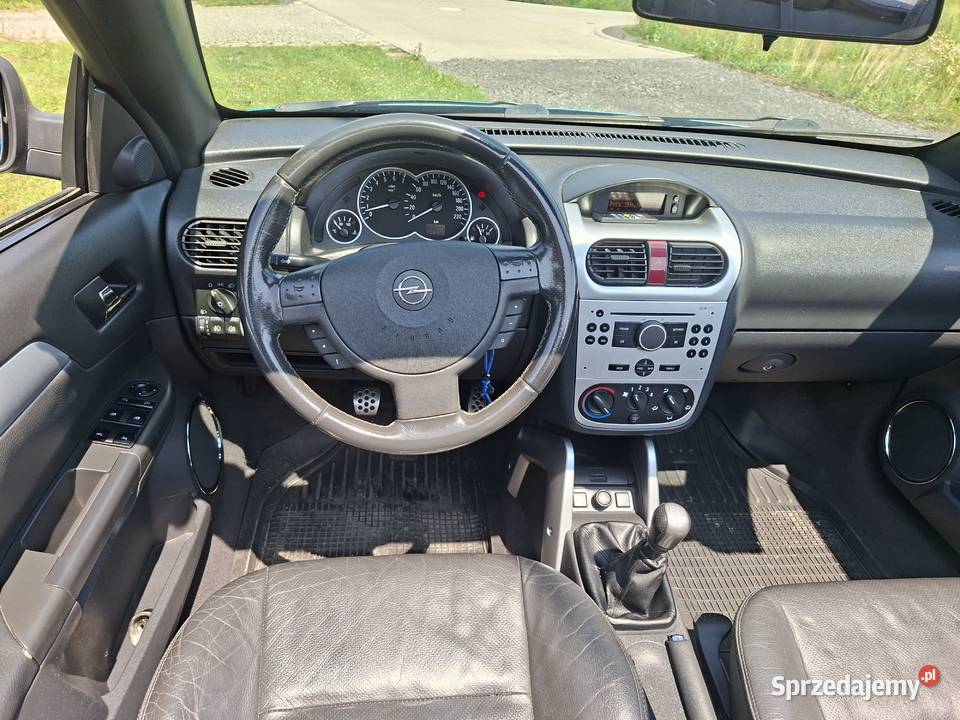 Opel tigra 14 90 LPG cabrio twardy blaszany dach sprzedam