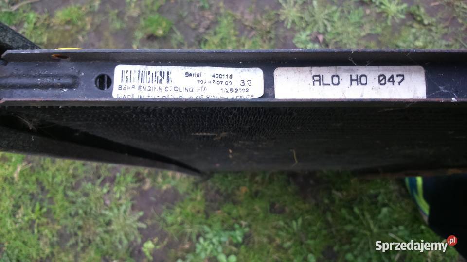 Chłodnica Honda Civic model IVED6 uszkodzona na Tuszkowo sprzedam