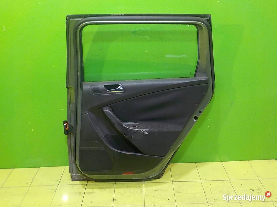 VW PASSAT B6 06r KOMBI drzwi prawe tyl kompletne mazowieckie sprzedam