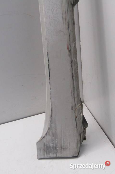 LISTWA NAKŁADKA PROGOWA PRAWA PRAWE 070 TOYOTA