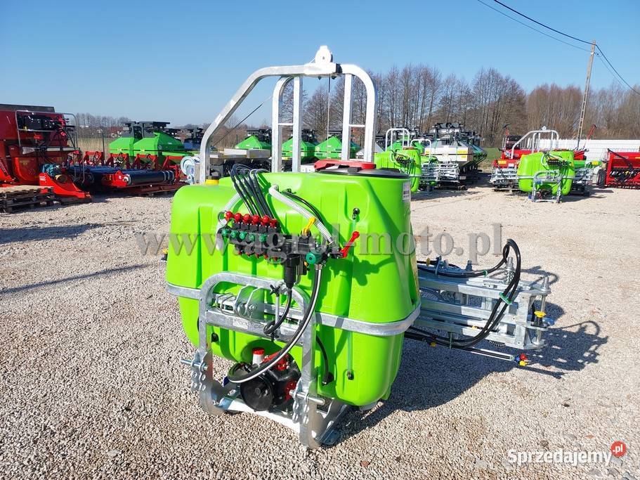 Opryskiwacz zawieszany Klara 400l 600l 800l Opryskiwacze