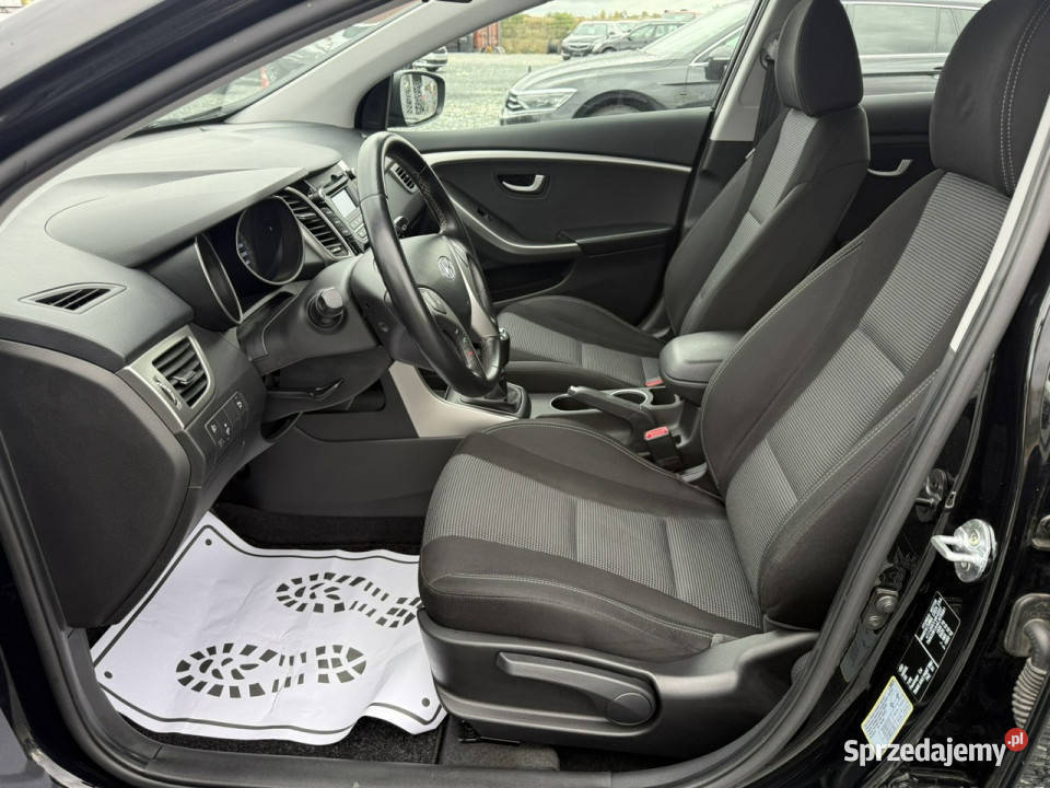 Hyundai i30 II 14 16V MPI 99 2014r 105 zadbany Rok produkcji 2014 i30 Wojkowice sprzedam
