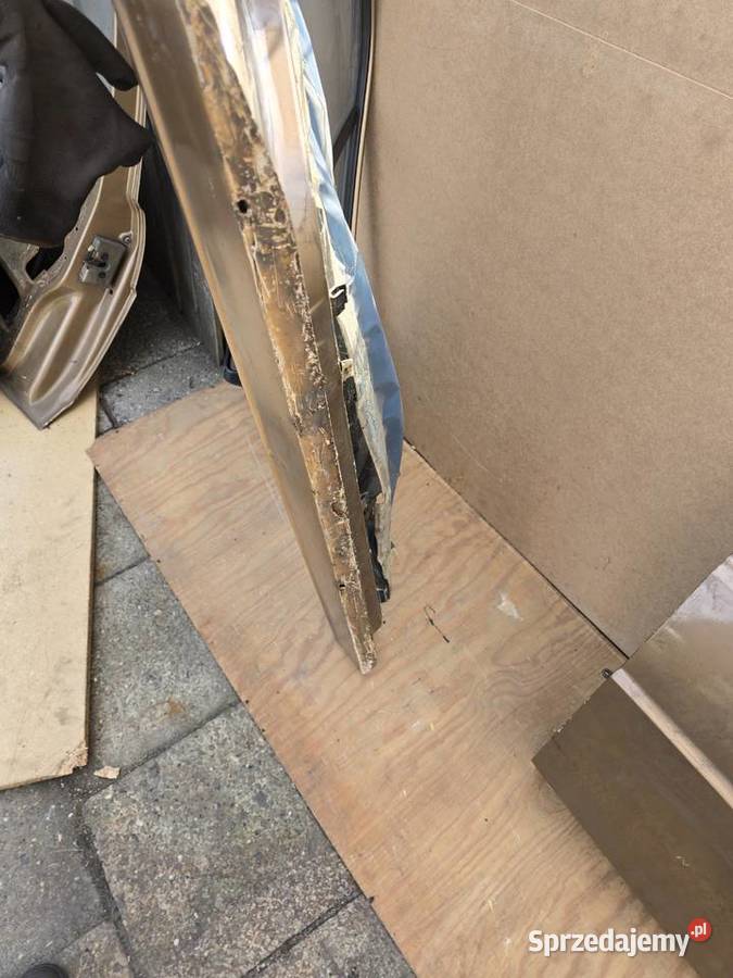 Drzwi prawe lewe passat b2 kombi b32 Drzwi Jaworzno