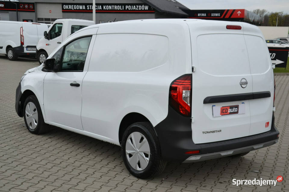 Nissan Townstar 13 benzyna 130 bez przebiegu 7061km Nissan Kęty
