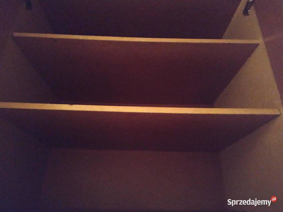 Sprzedam tanio szafę wnękową