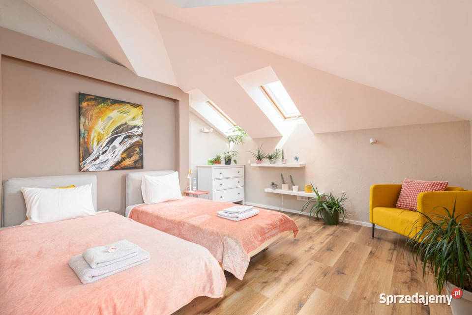 Sprzedam dom wolnostojący 380m2 Łomianki sprzedam