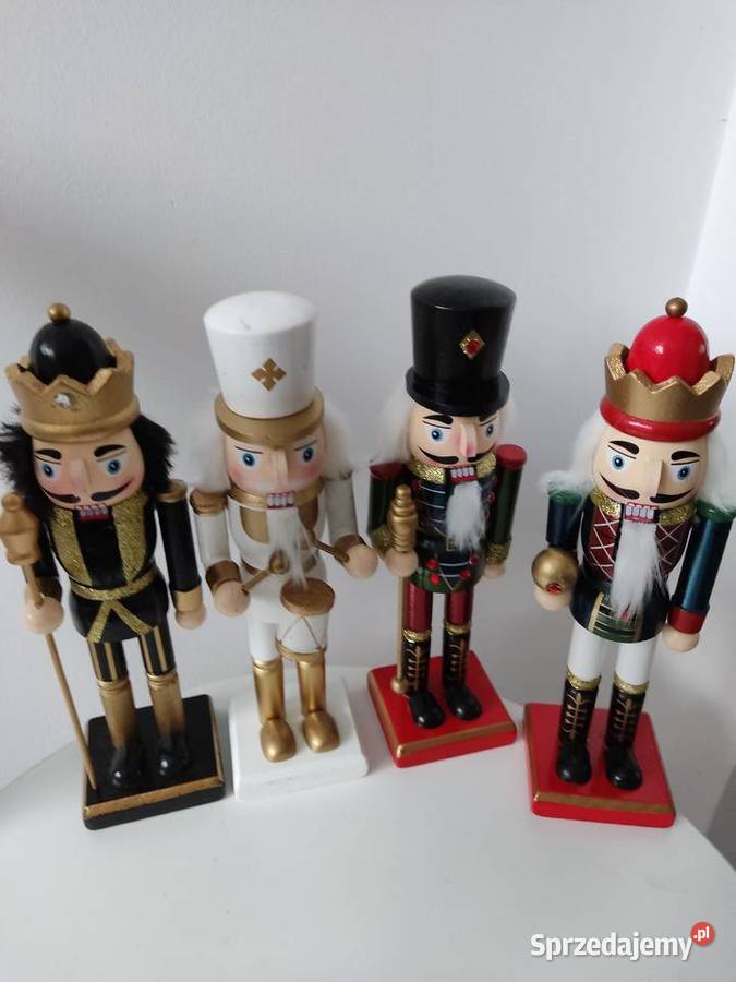 DZIADEK DO ORZECHÓW DREWNIANA FIGURKA wielokolorowy Straszęcin