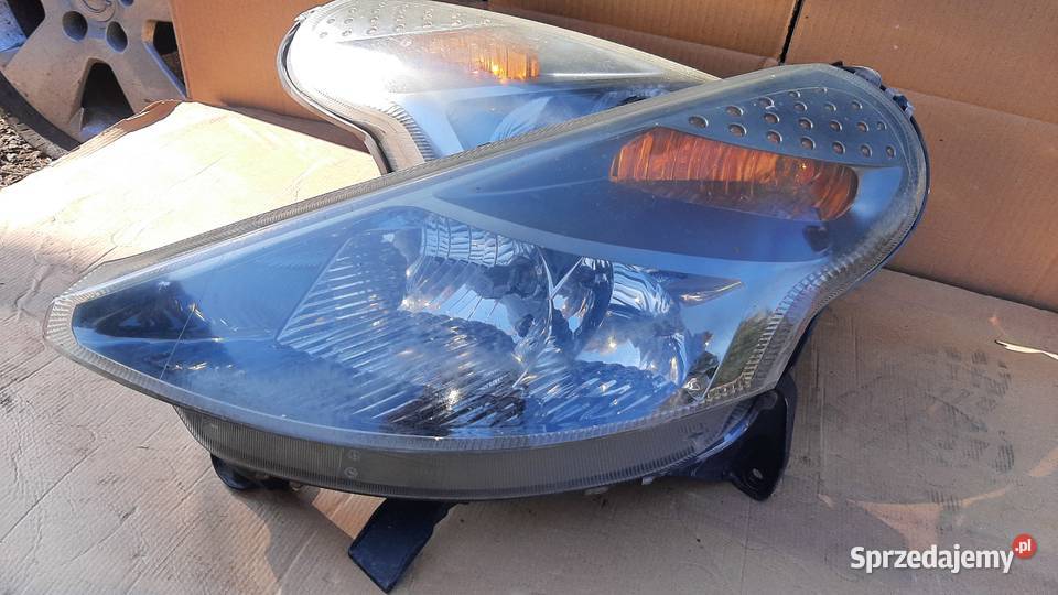 lampa przednia prawa lewa Citroen C3 PLURIEL osobowe Dębno