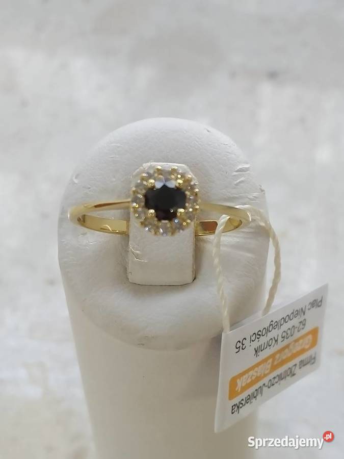 Złoty Nowy pierścionek z czarnym oczkiem 16pr585
