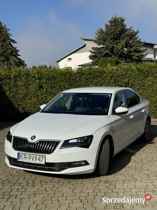 Skoda Superb 20 Diesel 190 LK asystent pasa ruchu